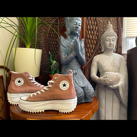 brown platform converse